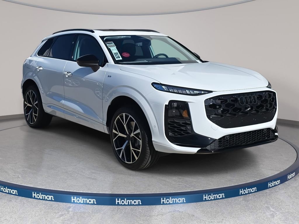 New 2026 Audi Q3 quattro 2.0T AWD/4WD image 3