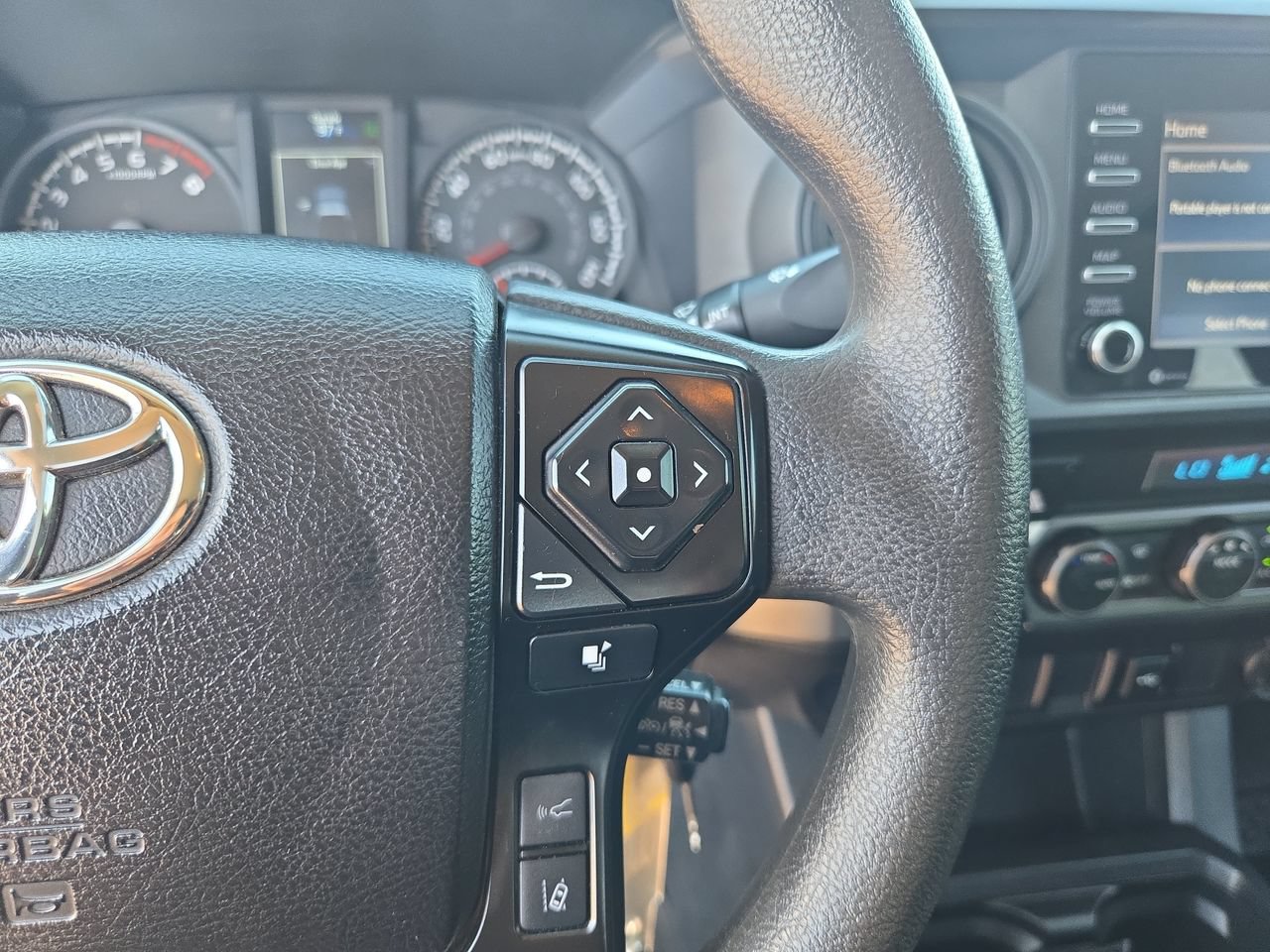 Used 2022 Toyota Tacoma SR w/ SX Package AWD/4WD image 17