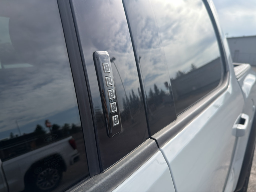 Used 2024 Ford F150 Raptor AWD/4WD image 9