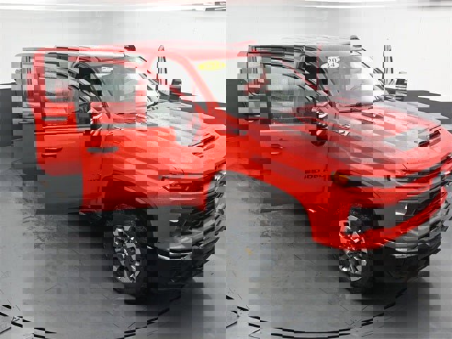 Used 2024 Chevrolet Silverado 2500 Custom w/ Custom Value Package image 37