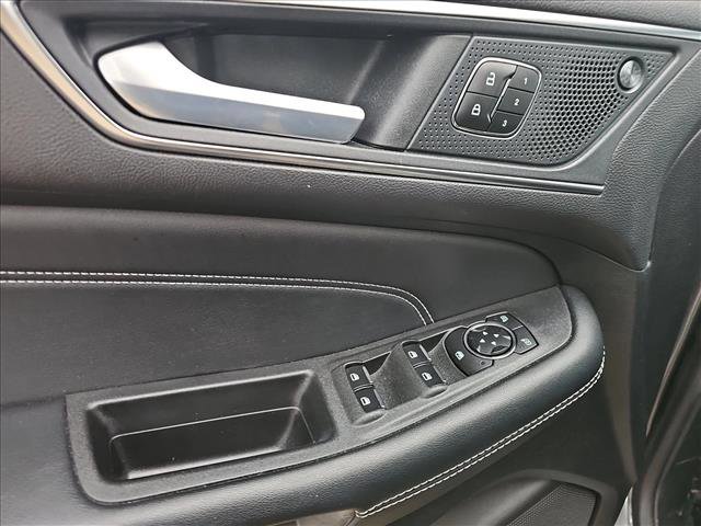 Used 2023 Ford Edge Titanium image 14