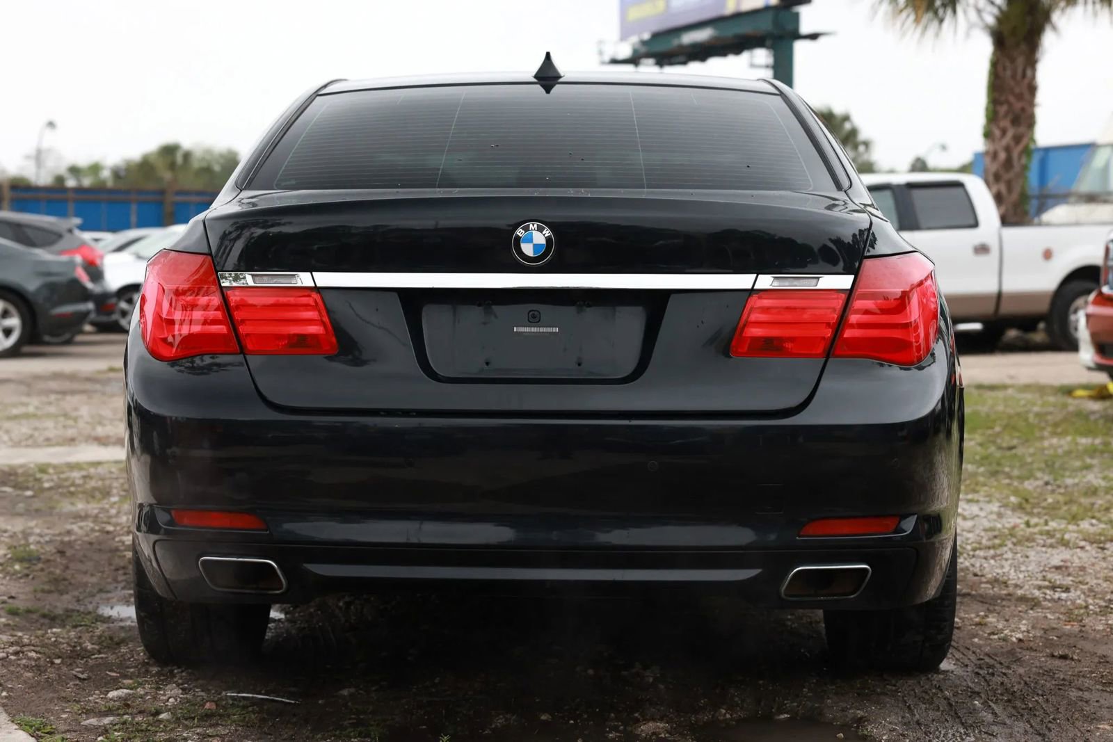 Used 2011 BMW 740i image 5