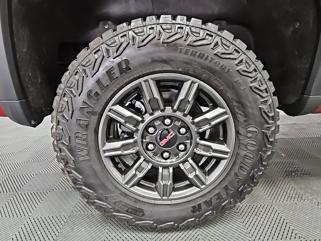 Used 2024 GMC Sierra 1500 AT4X image 50