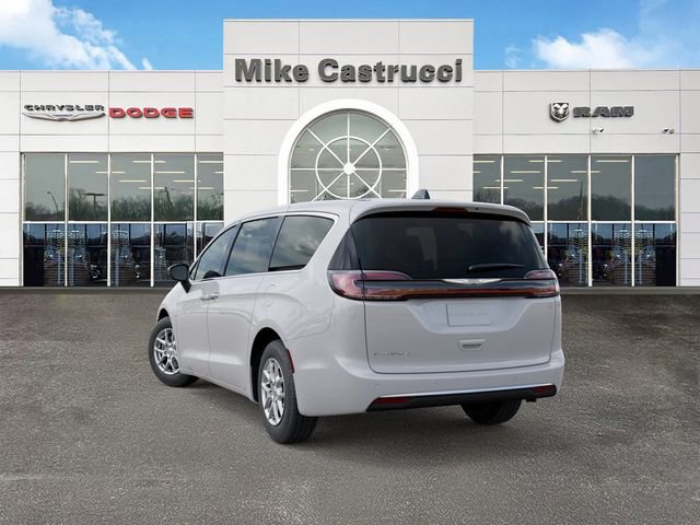 New 2026 Chrysler Pacifica Select FWD image 4