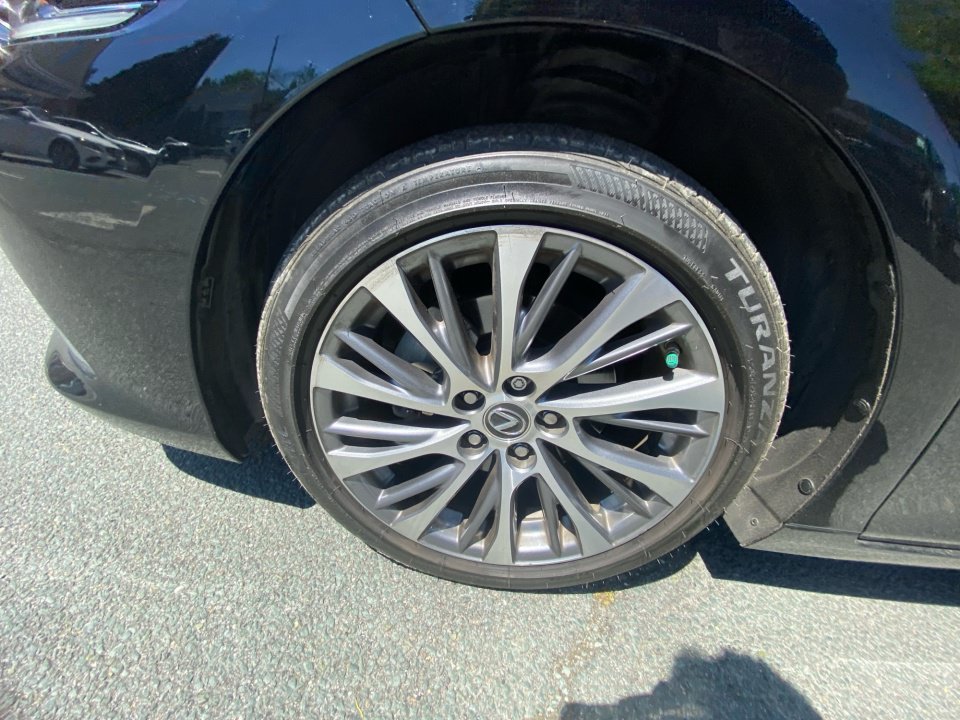 Used 2019 Lexus ES 350 w/ Premium Package FWD image 31