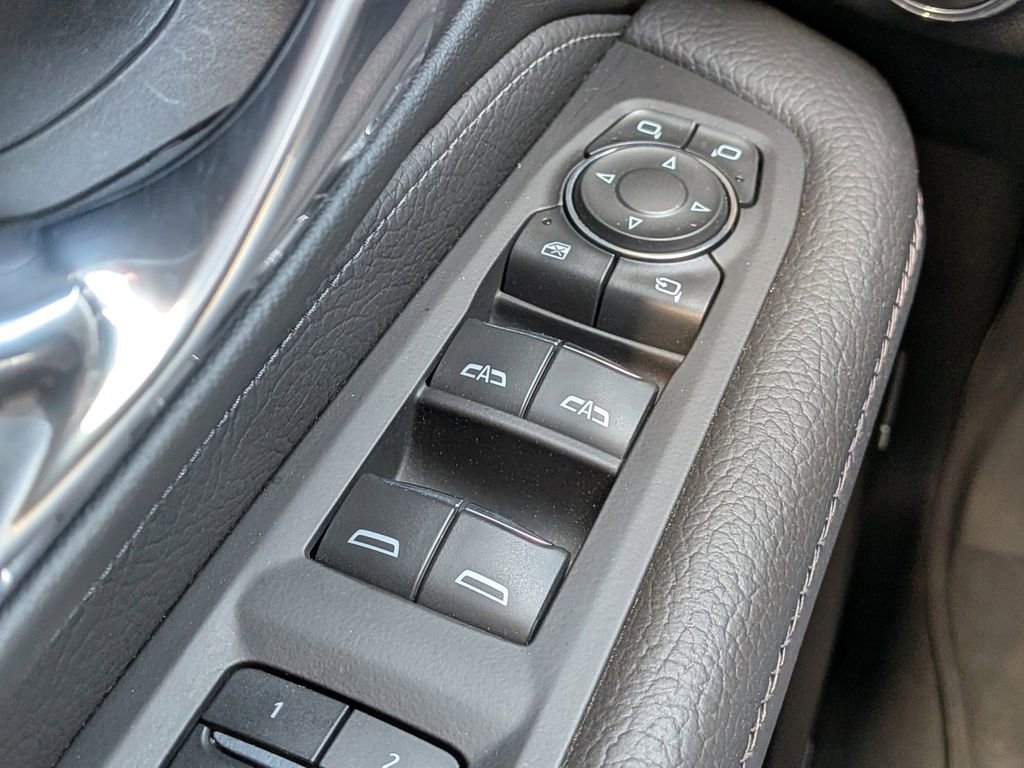 Used 2023 GMC Yukon Denali w/ LPO, Floor Liner Package image 25