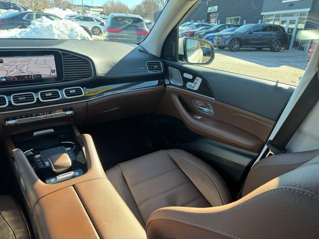 Used 2024 Mercedes-Benz GLS 450 4MATIC image 50