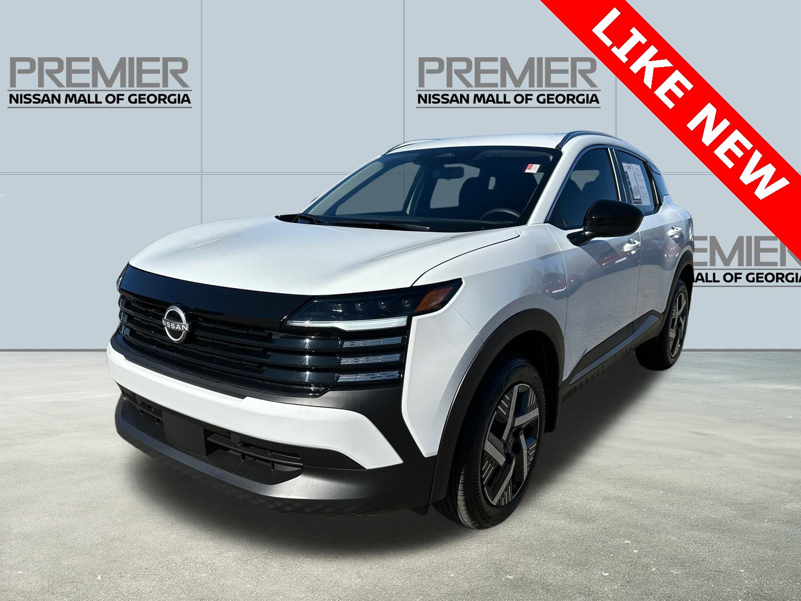 Used 2026 Nissan Kicks SV image 1