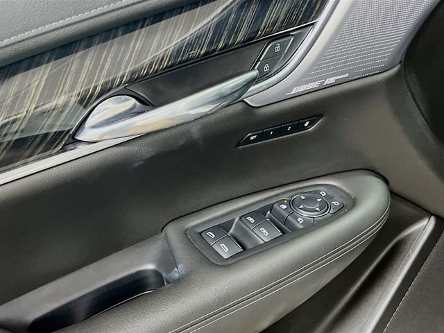 Used 2022 Cadillac XT6 Premium Luxury FWD image 18