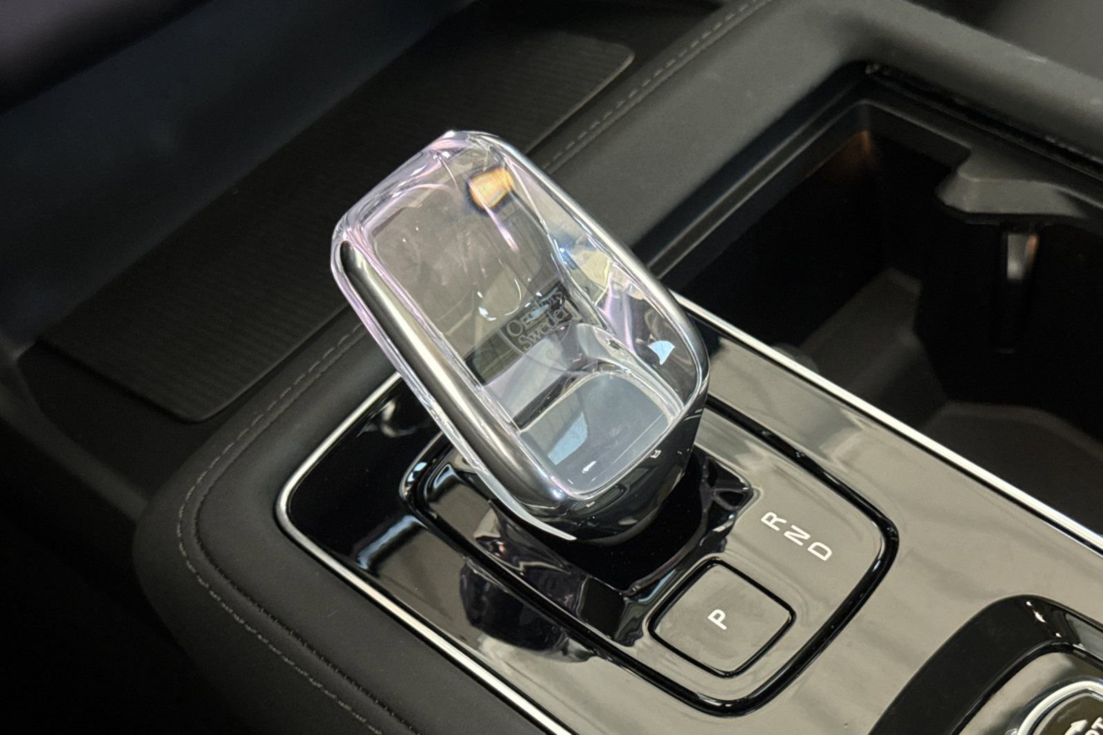 Certified 2025 Volvo XC90 B6 Core w/ Climate Package image 24