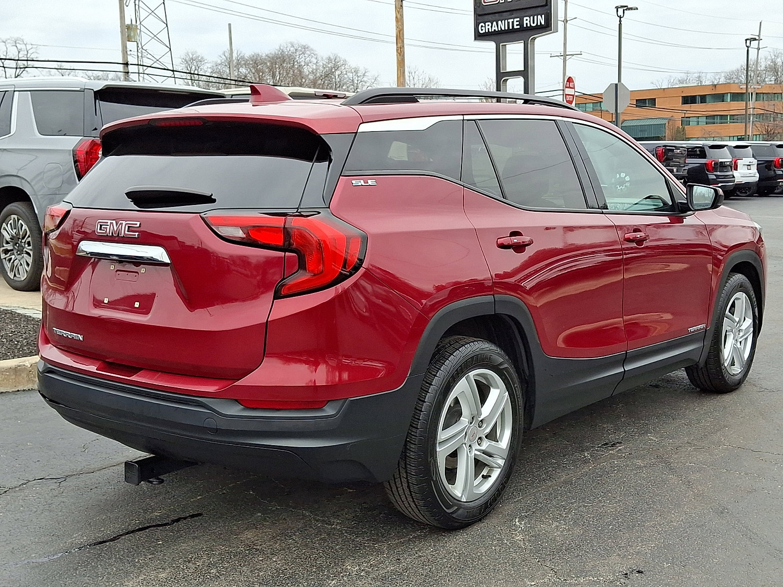 Used 2018 GMC Terrain SLE w/ Driver Convenience Package image 6