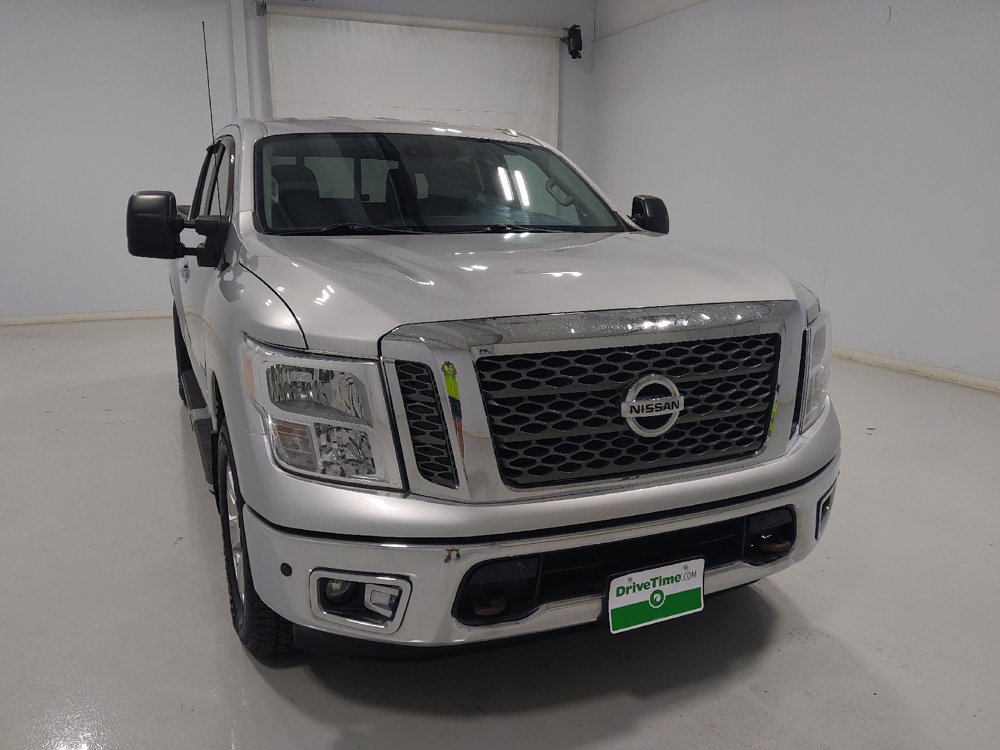 Used 2018 Nissan Titan SV w/ SV Convenience Package AWD/4WD image 14
