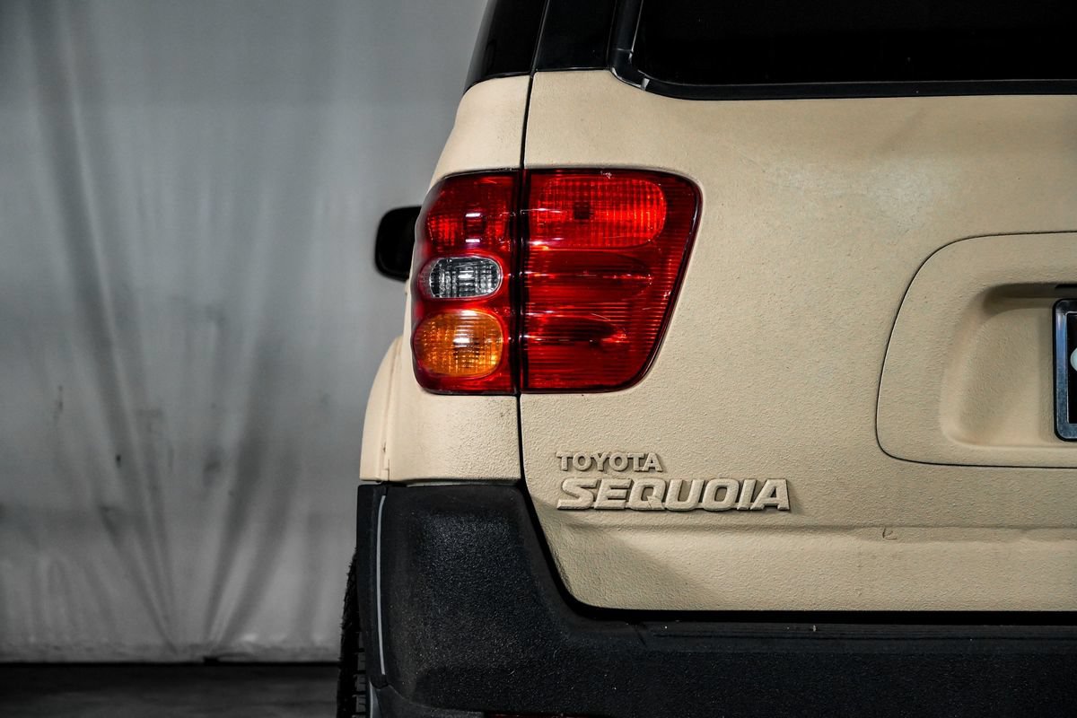 Used 2004 Toyota Sequoia SR5 w/ Convenience Pkg RWD image 40
