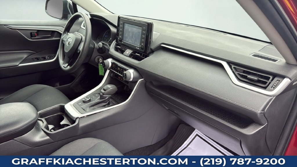 Used 2021 Toyota RAV4 LE AWD/4WD image 31