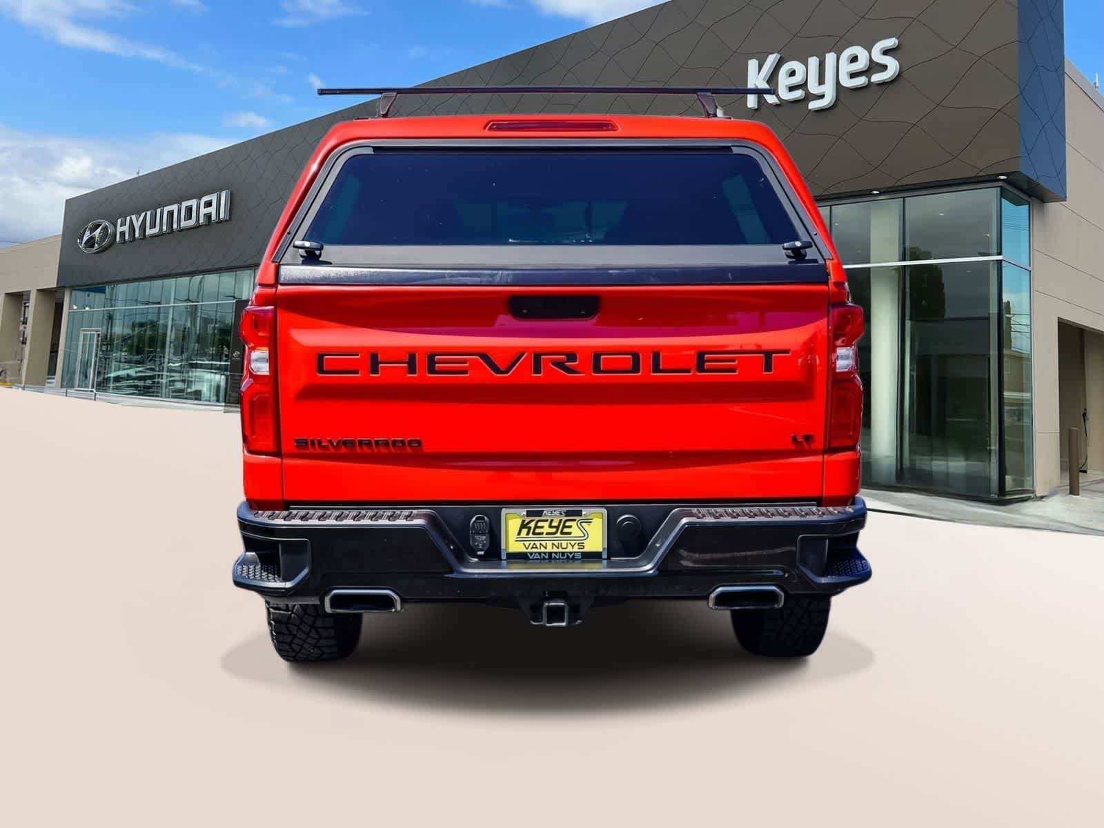 Used 2021 Chevrolet Silverado 1500 LT Trail Boss w/ Bed Protection Package AWD/4WD image 6