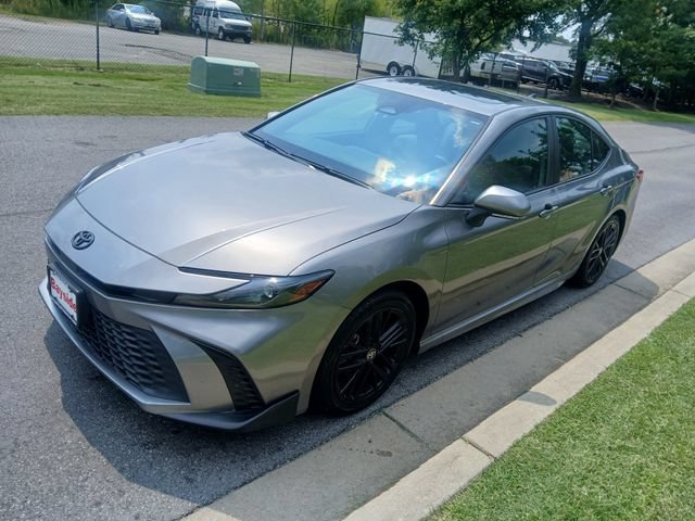 Used 2025 Toyota Camry SE w/ Multimedia Upgrade Package FWD image 6