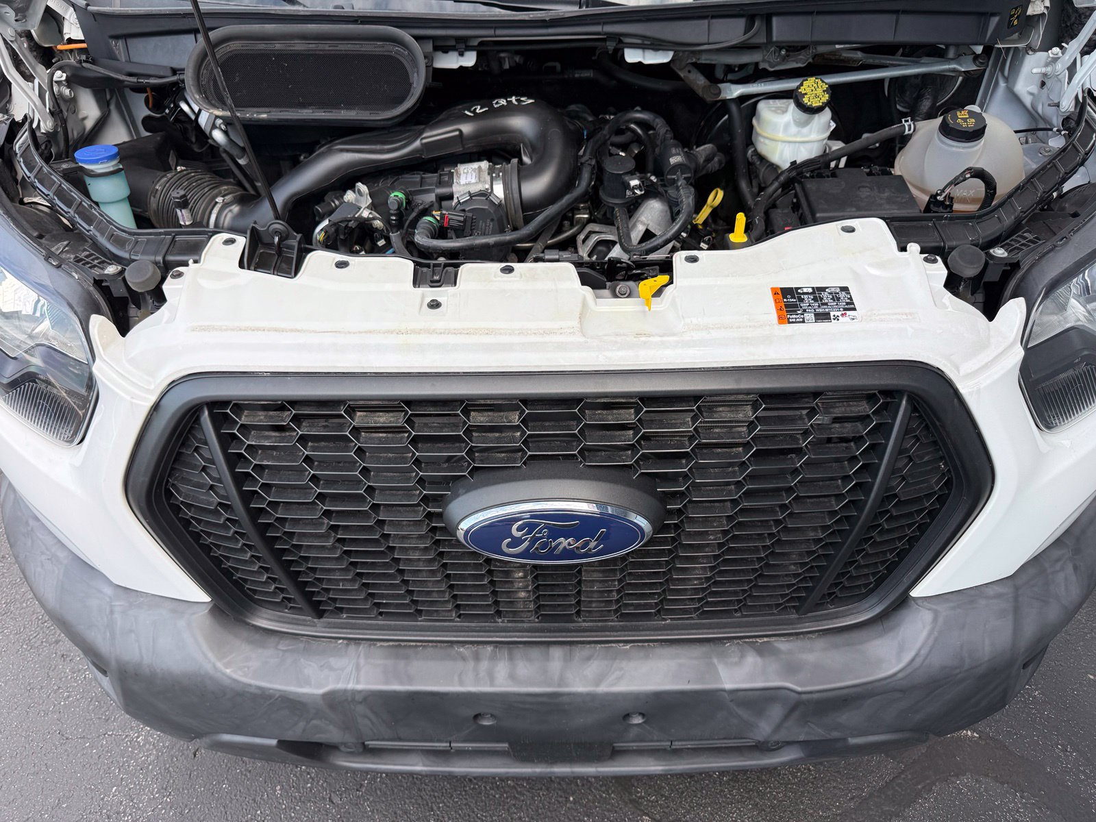 Used 2023 Ford Transit 250 Medium Roof AWD w/ Load Area Protection Package image 33