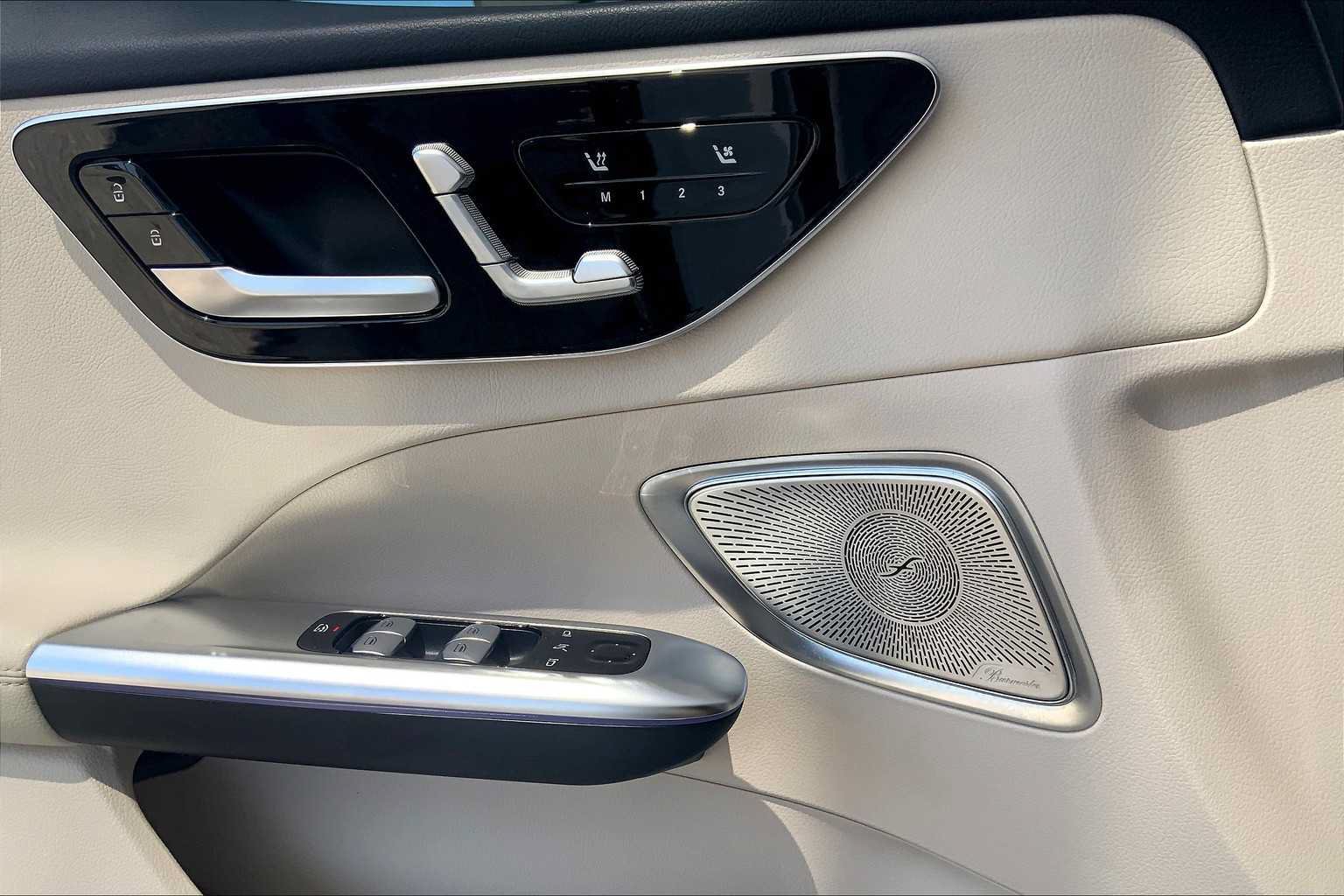 Certified 2022 Mercedes-Benz C 300 Sedan w/ Exclusive Trim Package image 34