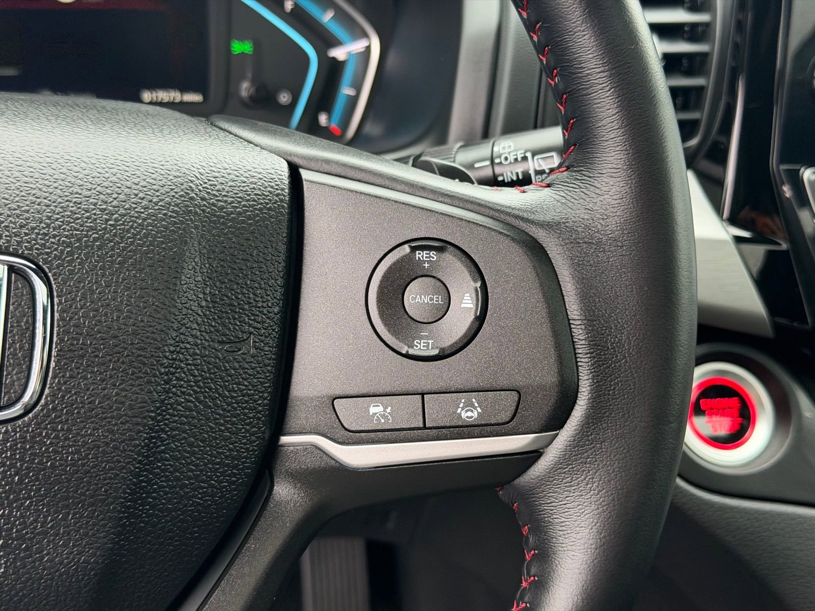 Used 2024 Honda Odyssey Sport image 21