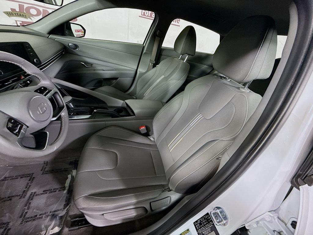 Certified 2025 Hyundai Elantra Sport FWD image 24