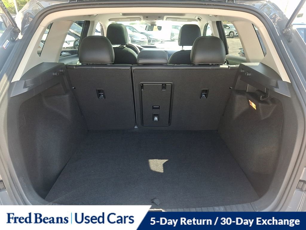 Certified 2023 Volkswagen Taos SE w/ Panoramic Sunroof Package AWD/4WD image 29