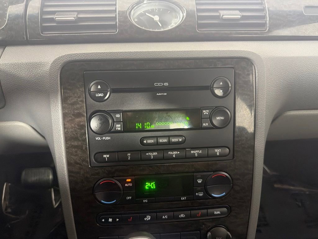Used 2005 Mercury Montego Premier AWD/4WD image 24