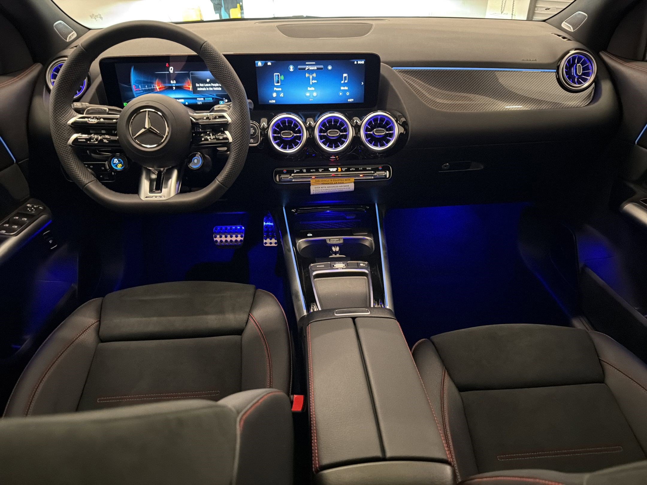 New 2026 Mercedes-Benz GLA 35 AMG 4MATIC image 14