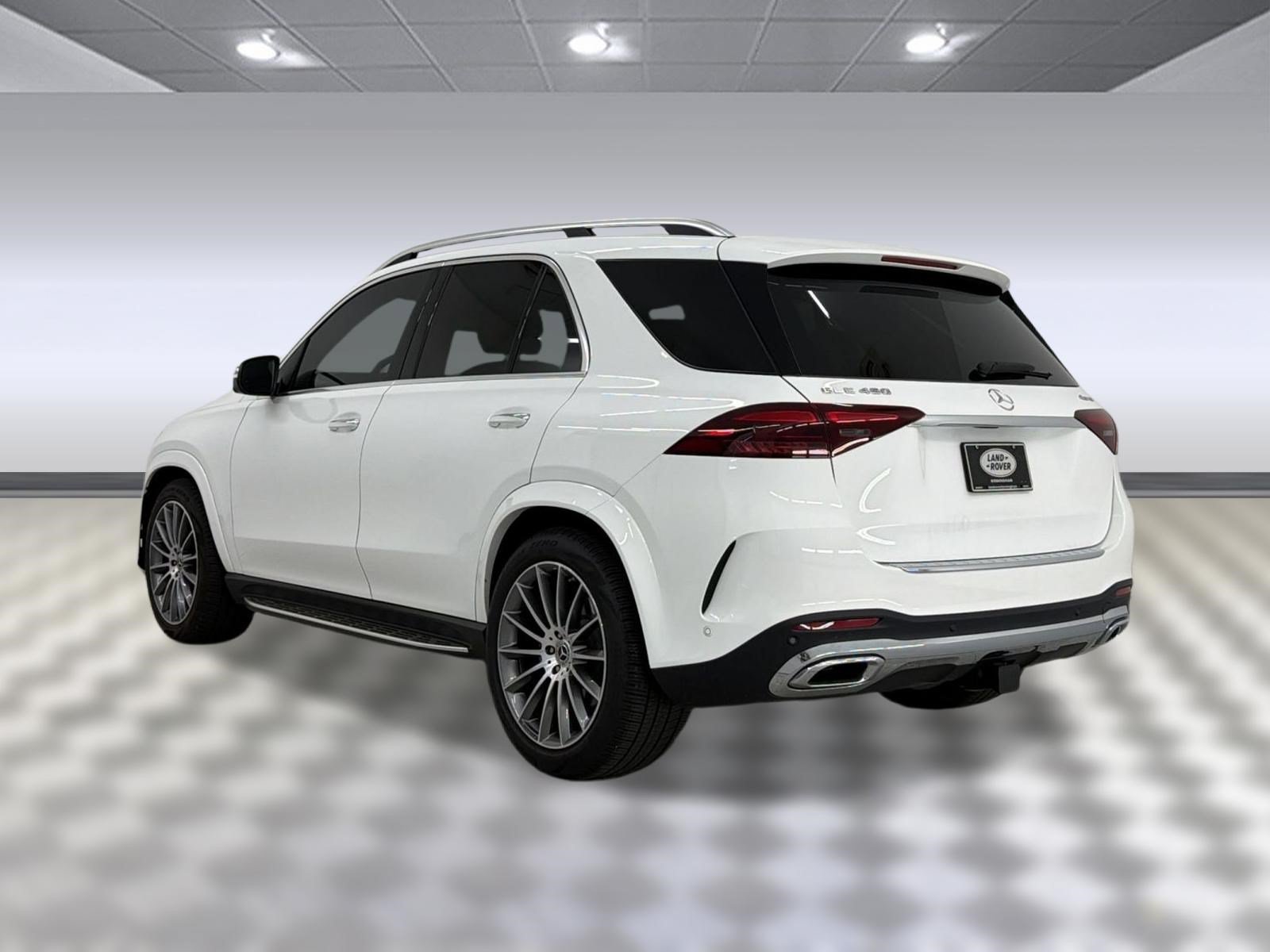 Used 2025 Mercedes-Benz GLE 450 4MATIC image 3