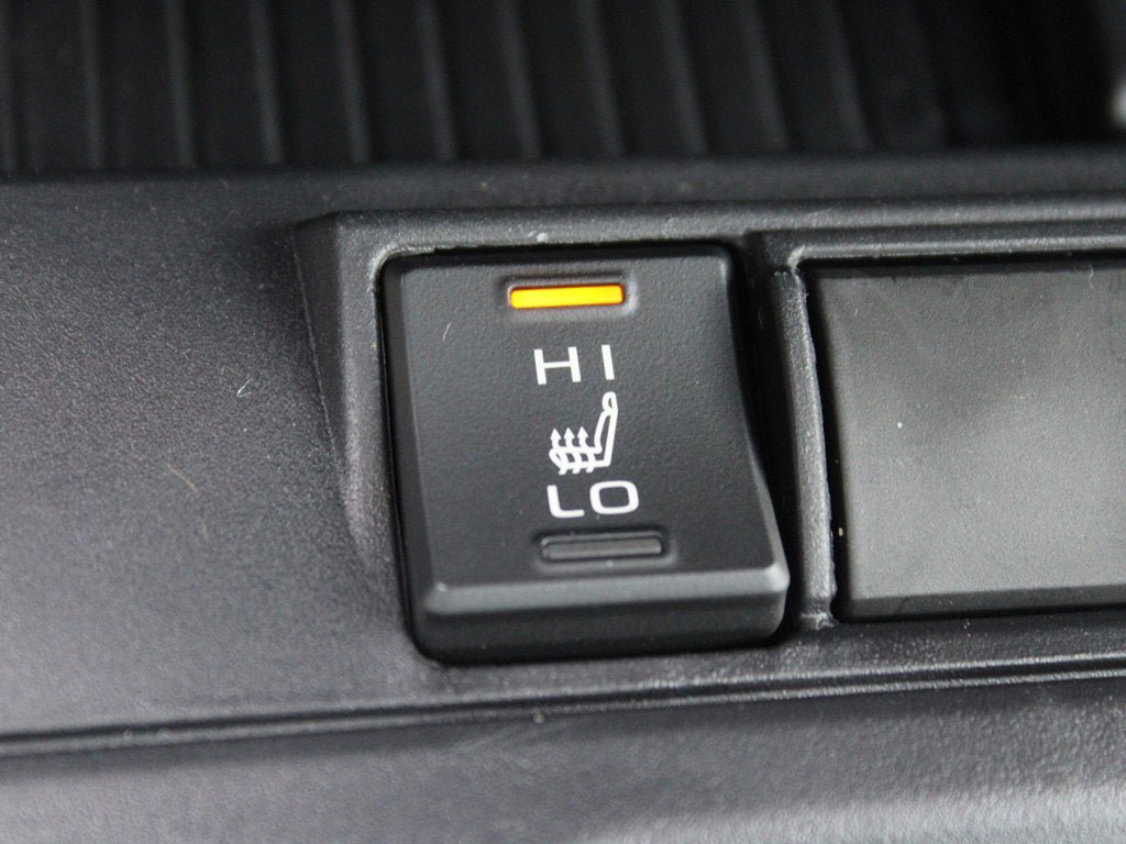 Used 2026 Toyota Corolla Cross XLE w/ Convenience Package FWD image 16