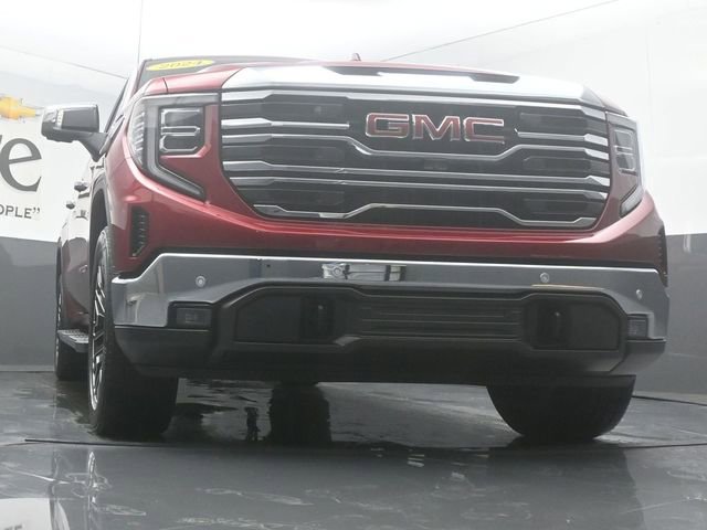 Used 2024 GMC Sierra 1500 SLT w/ SLT Premium Plus Package AWD/4WD image 3