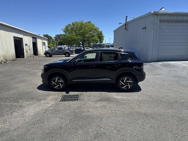 New 2026 Nissan Kicks SV FWD image 8