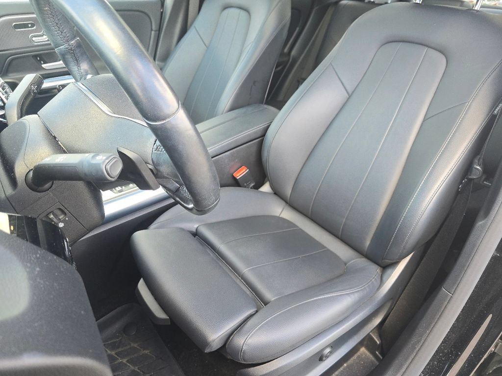 Used 2022 Mercedes-Benz GLA 250 4MATIC image 23