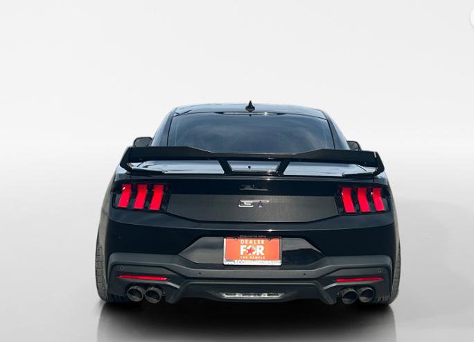 Used 2024 Ford Mustang GT Premium image 4