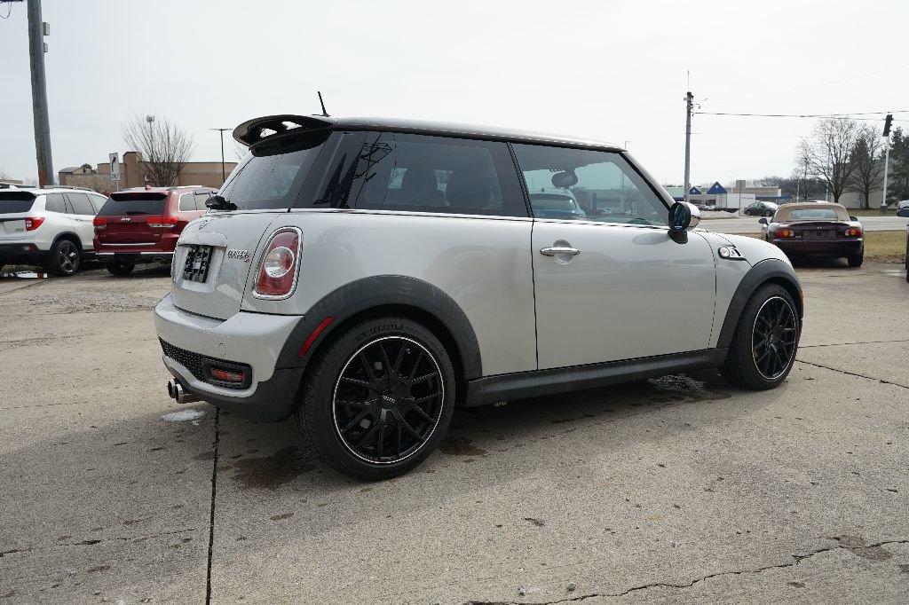 Used 2011 MINI Cooper S image 4