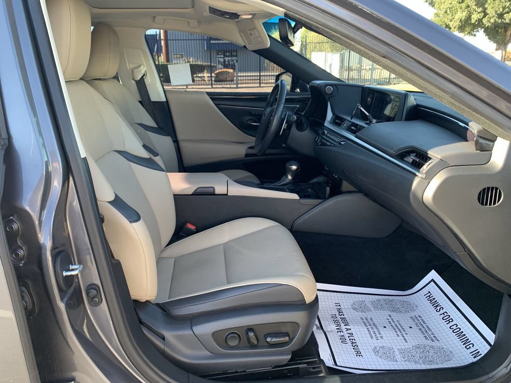 Used 2019 Lexus ES 350 w/ Premium Package FWD image 27