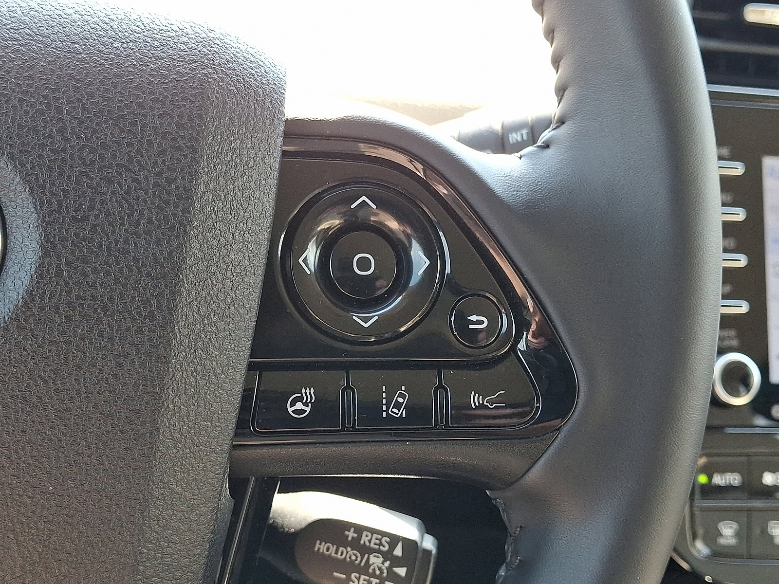 Certified 2021 Toyota Prius XLE image 23