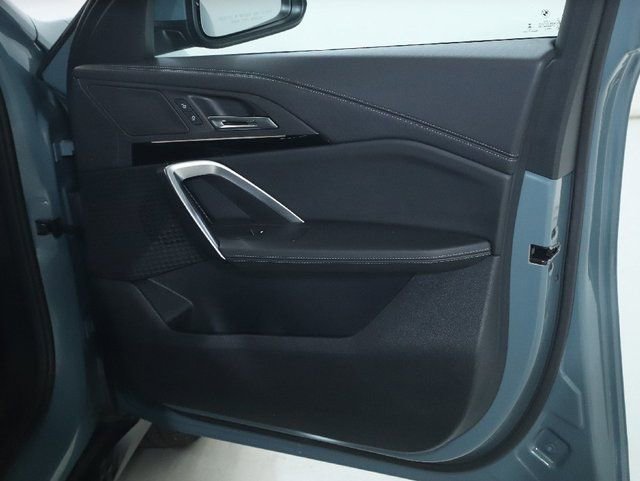 Used 2025 BMW X2 xDrive28i AWD/4WD image 38