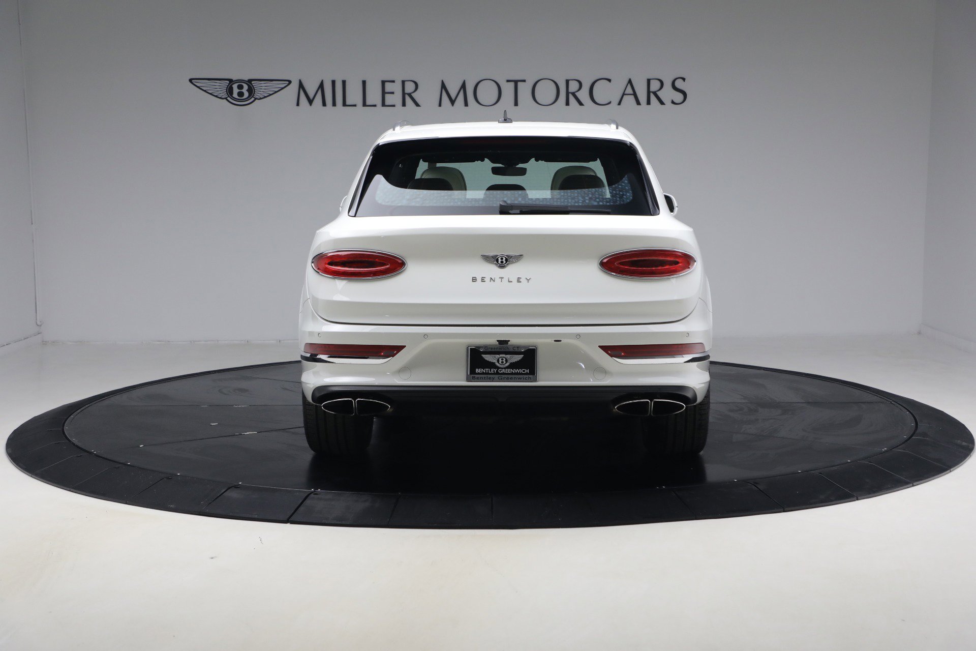 Used 2023 Bentley Bentayga image 6