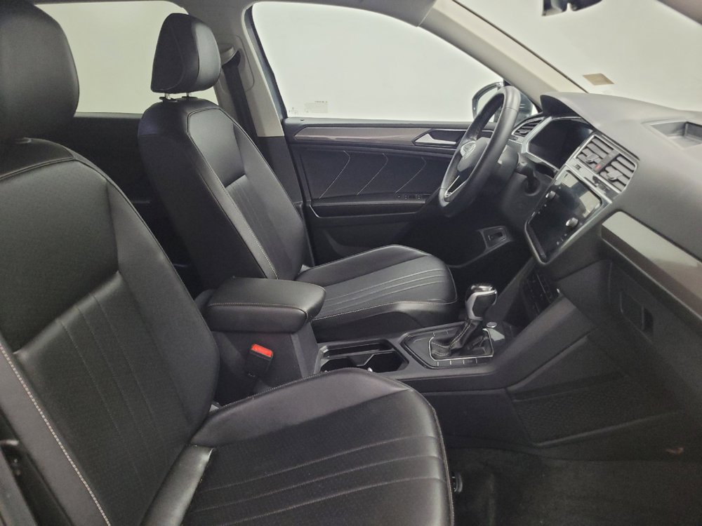 Used 2024 Volkswagen Tiguan SE FWD image 21