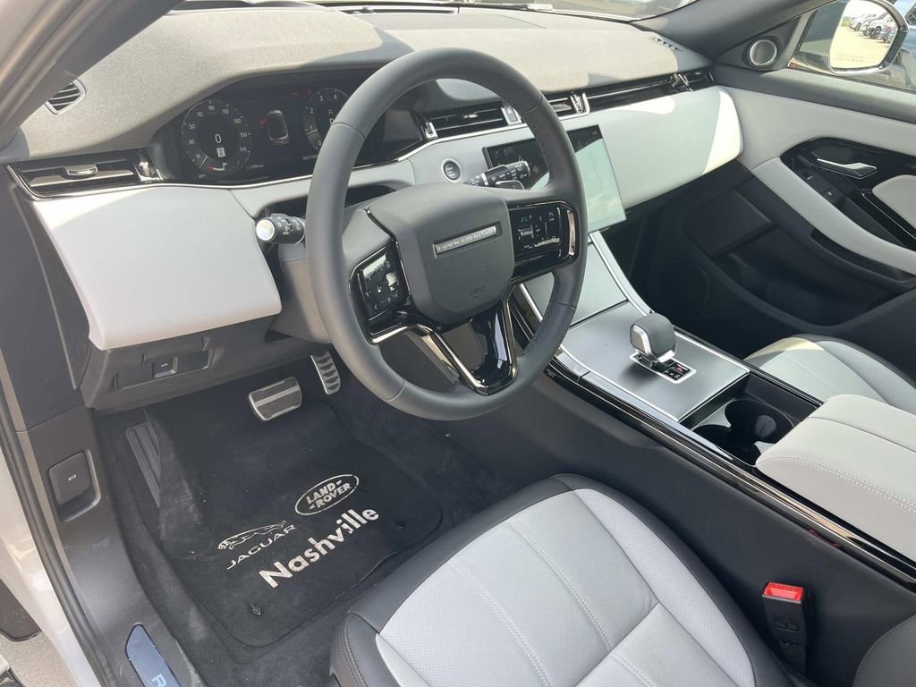 New 2026 Land Rover Range Rover Evoque Dynamic SE AWD/4WD image 41