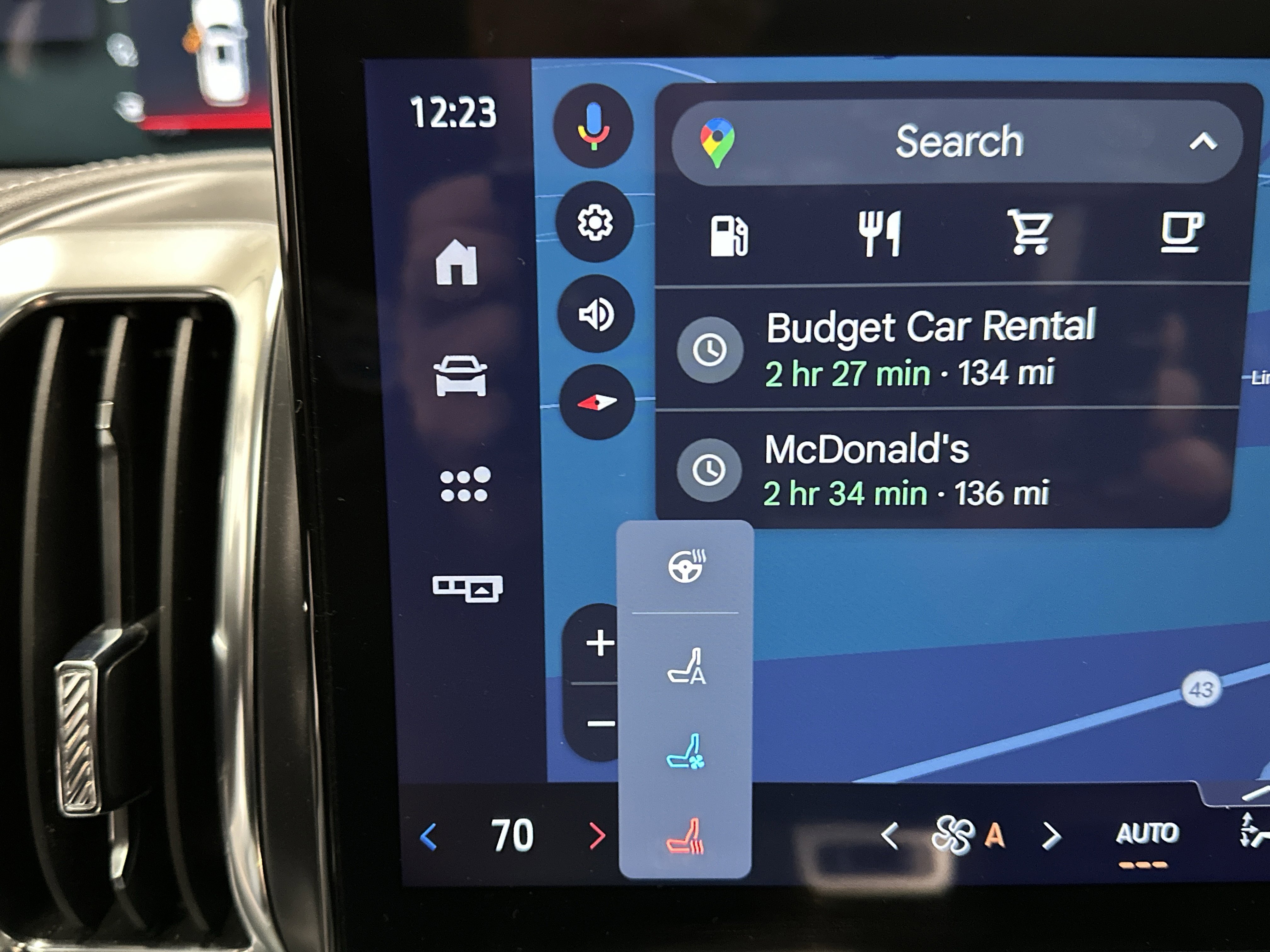 Used 2025 Ford Expedition Platinum image 42