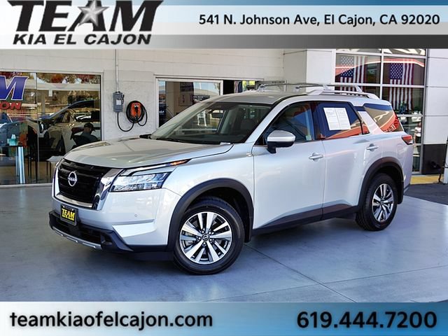 Used 2024 Nissan Pathfinder SL FWD image 1