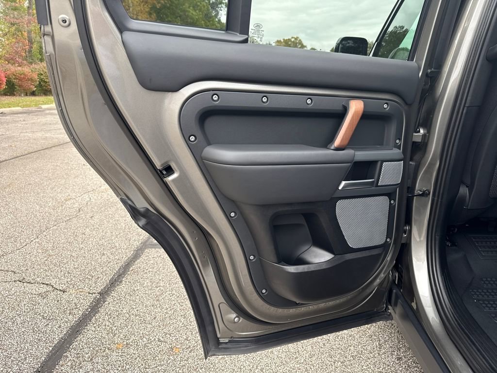 New 2024 Land Rover Defender 130 X image 13