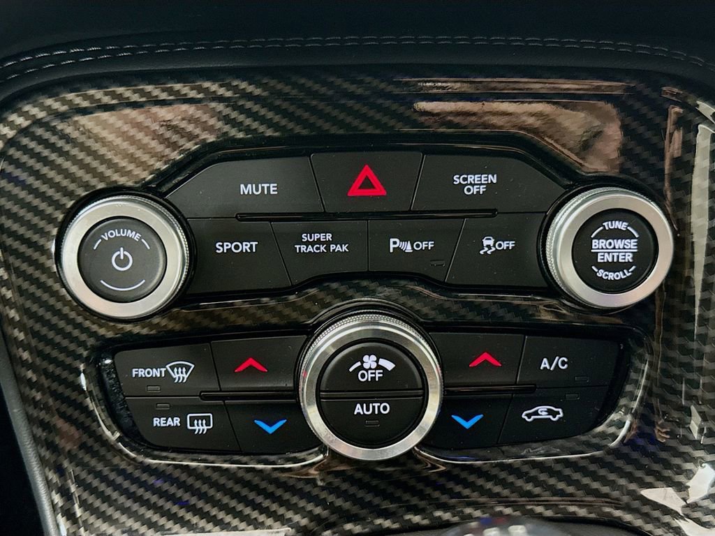 Used 2023 Dodge Challenger R/T w/ Plus Package image 16