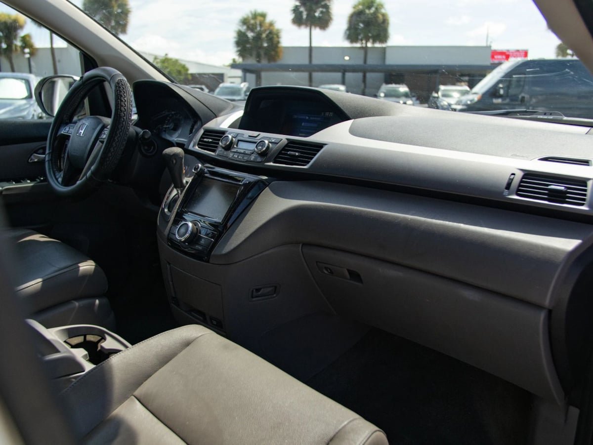Used 2015 Honda Odyssey EX-L image 21