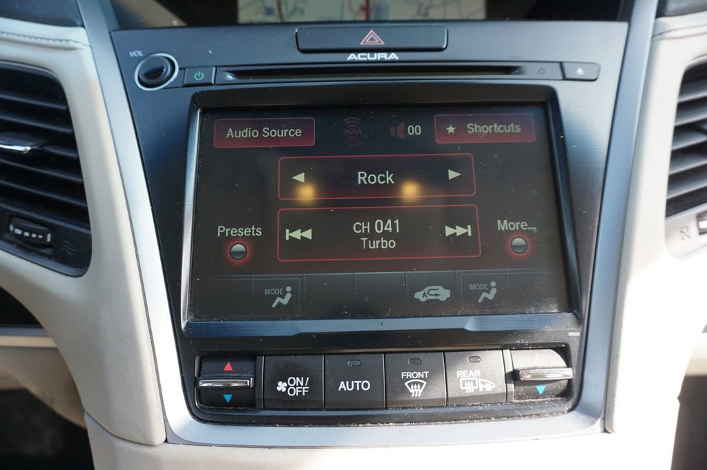 Used 2015 Acura RLX w/ Technology Package image 10