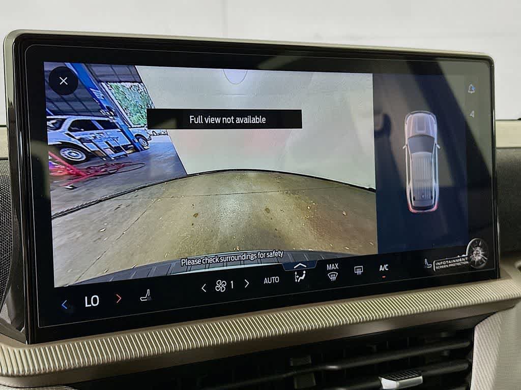 New 2026 Ford Explorer Active RWD image 26
