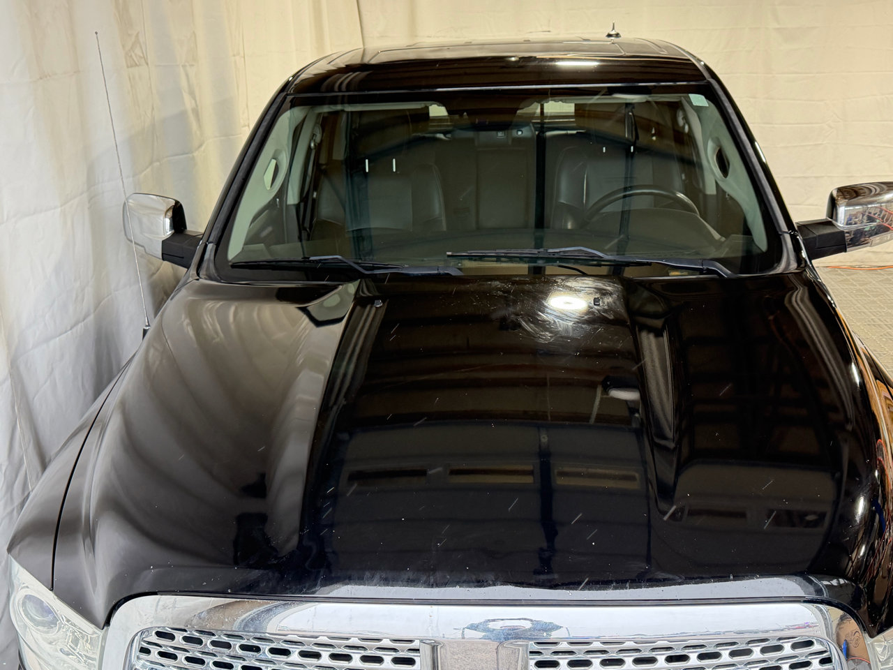 Used 2015 RAM 1500 Laramie w/ Convenience Group image 3