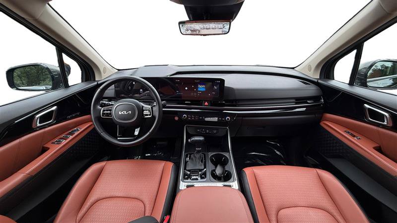 Used 2025 Kia Carnival SX Prestige FWD image 12