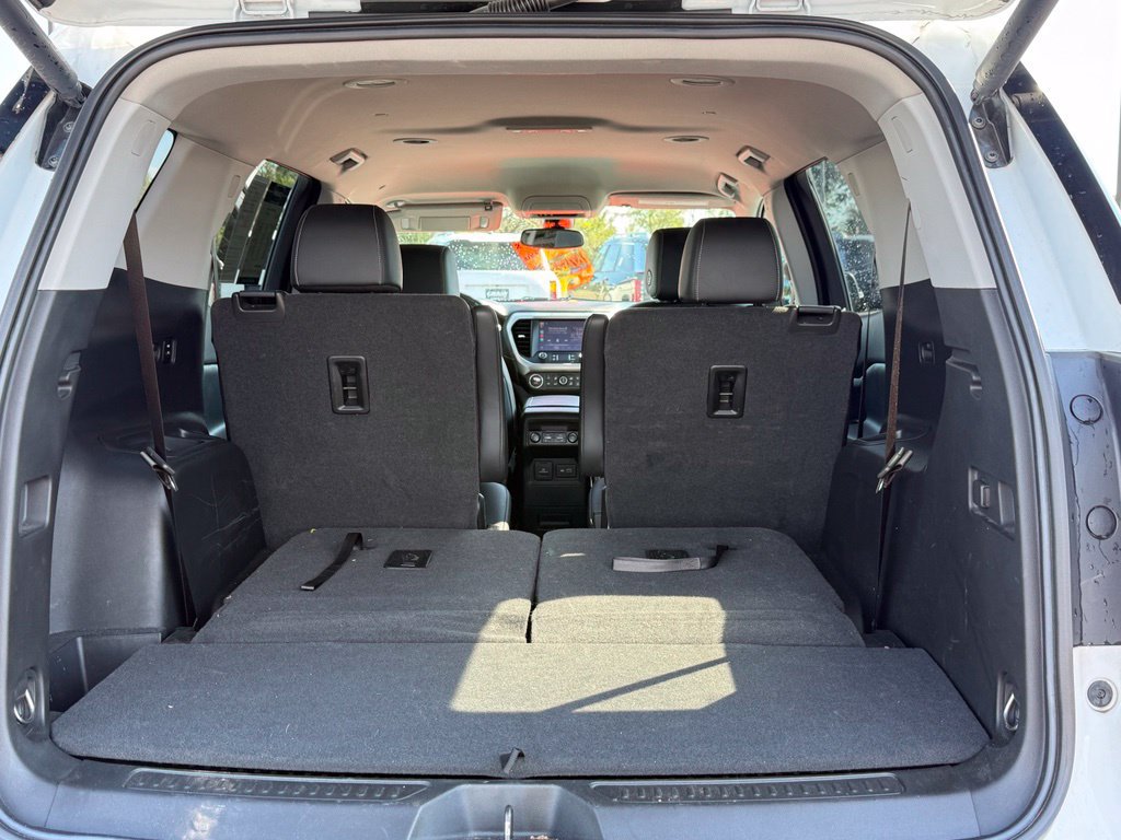 Used 2021 GMC Acadia SLT w/ Premium Package FWD image 7